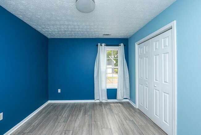 Building Photo - 5377 Fawn Ivey Ln