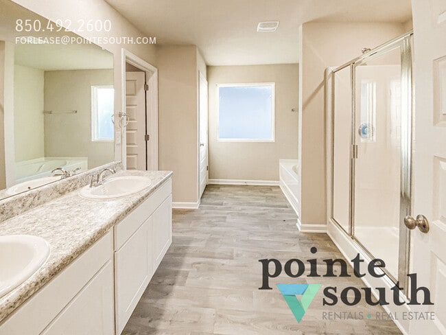 Building Photo - 7063 Abigail St