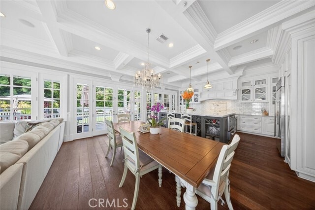 Building Photo - 4533 Farmdale Ave