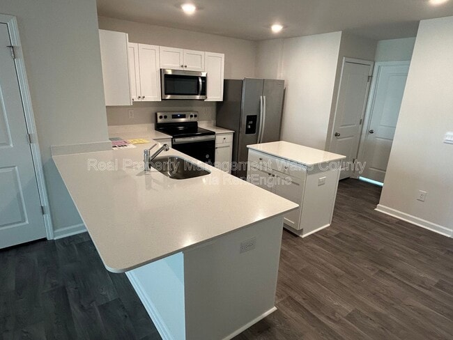 Building Photo - 8539 Beckett Chase Wy