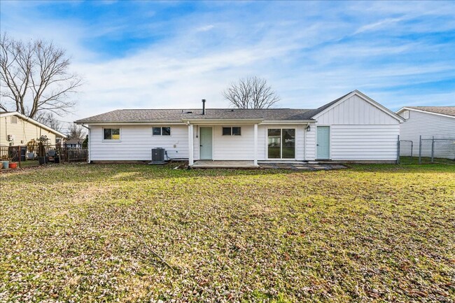 Building Photo - SINGLE LEVEL LIVING - RANCH HOME IN CRANBE...