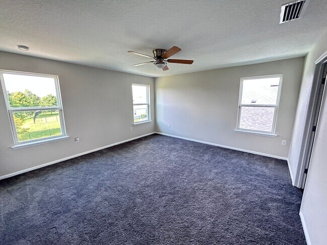 Building Photo - Beautiful 5 Bed 3 Bath in the desired Bannon Lakes Communiity