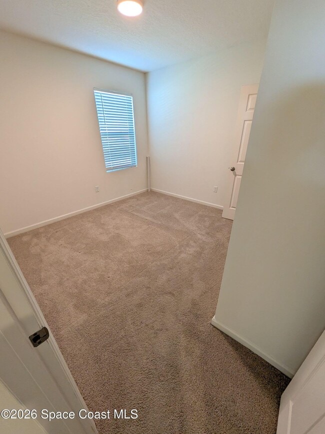 Building Photo - 6694 Topaz Dr