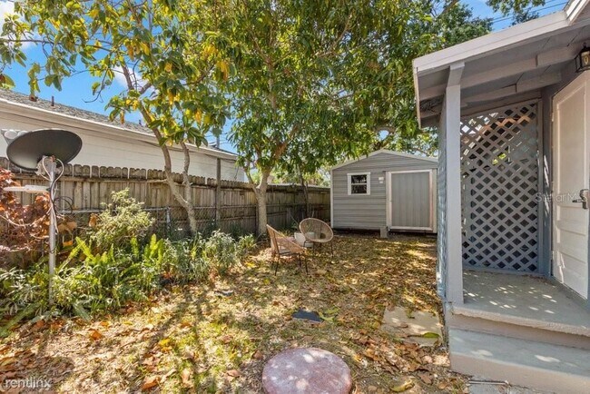 Building Photo - 3 br, 2 bath House - 3024 W Haya Street