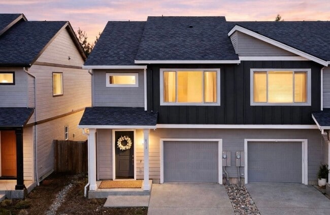 Building Photo - 8313 NE 134th Pl