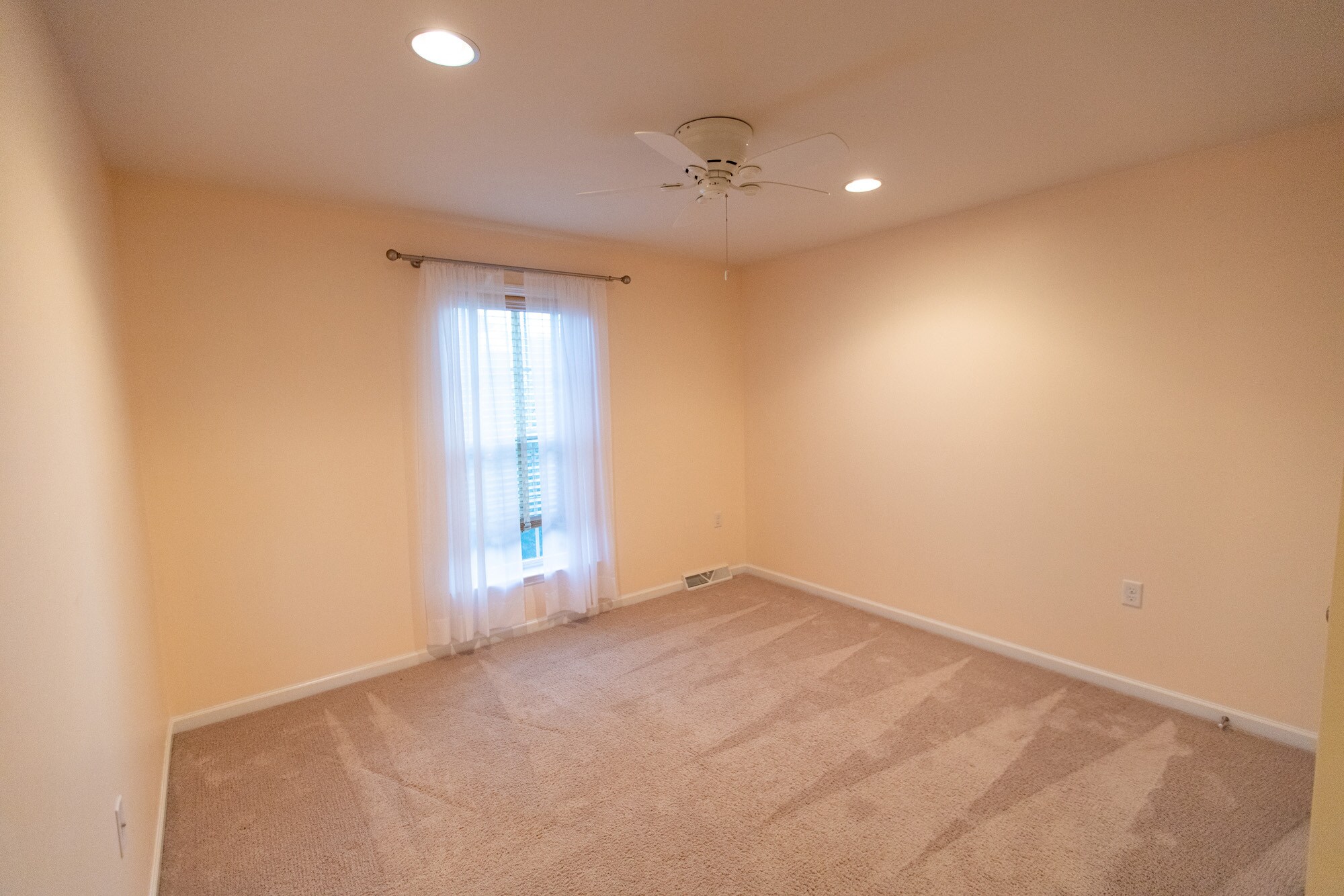 Bedroom 2 - 2B Ellington Road