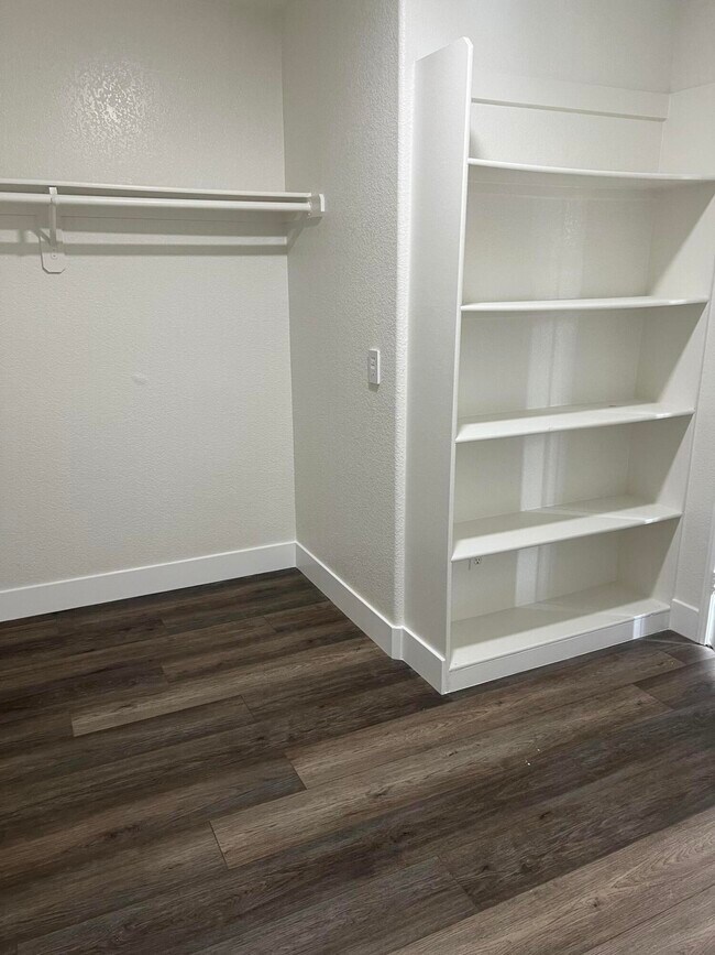 Building Photo - 1710 Miki Way