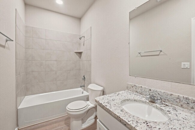 Building Photo - 7226 Briar Pl