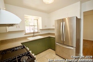Building Photo - 922 Sumner Dr