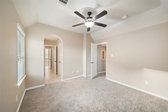 Building Photo - 10314 Radcliff Lake Dr