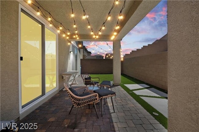 Building Photo - Single Story 3 bedroom, 2 bath home in the...