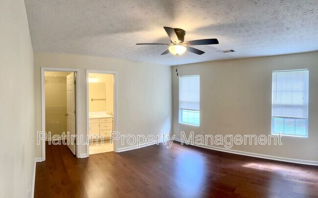 Building Photo - 1022 Windsor Dr