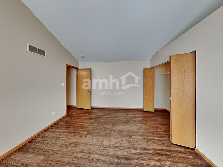 Building Photo - 2016 Gray Hawk Ct