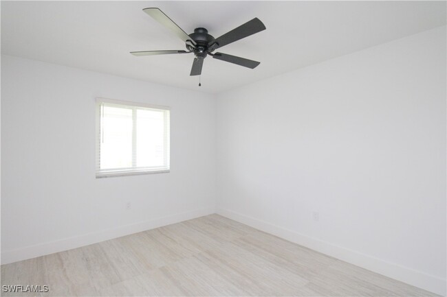 Building Photo - 1435 Curlew Ave