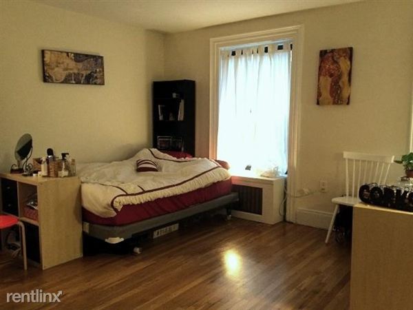 Building Photo - 157 E 37th St