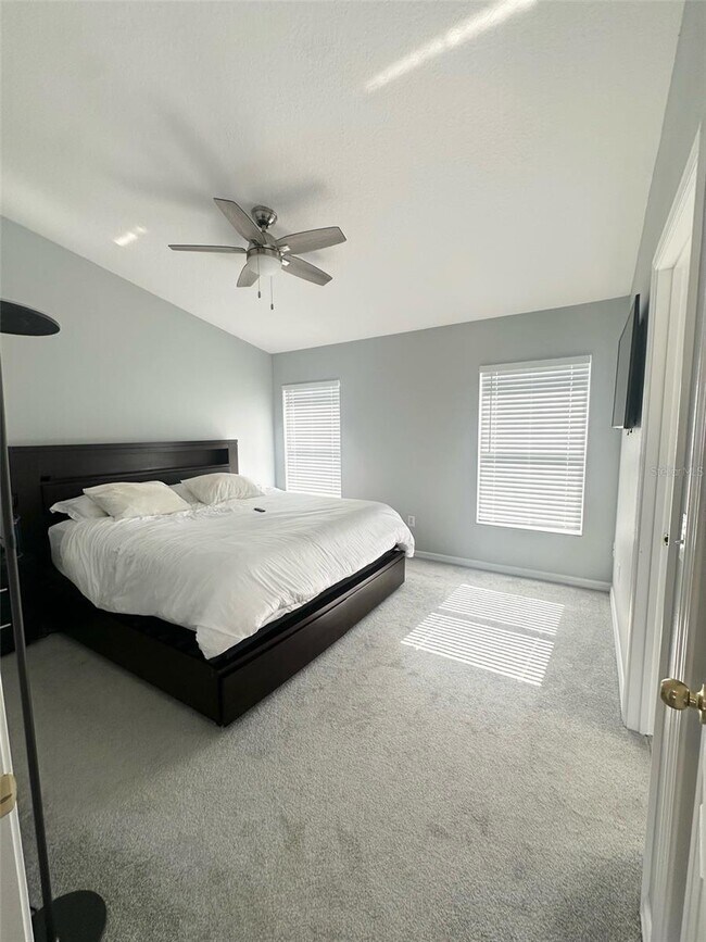 Building Photo - 6407 Barksdale Way