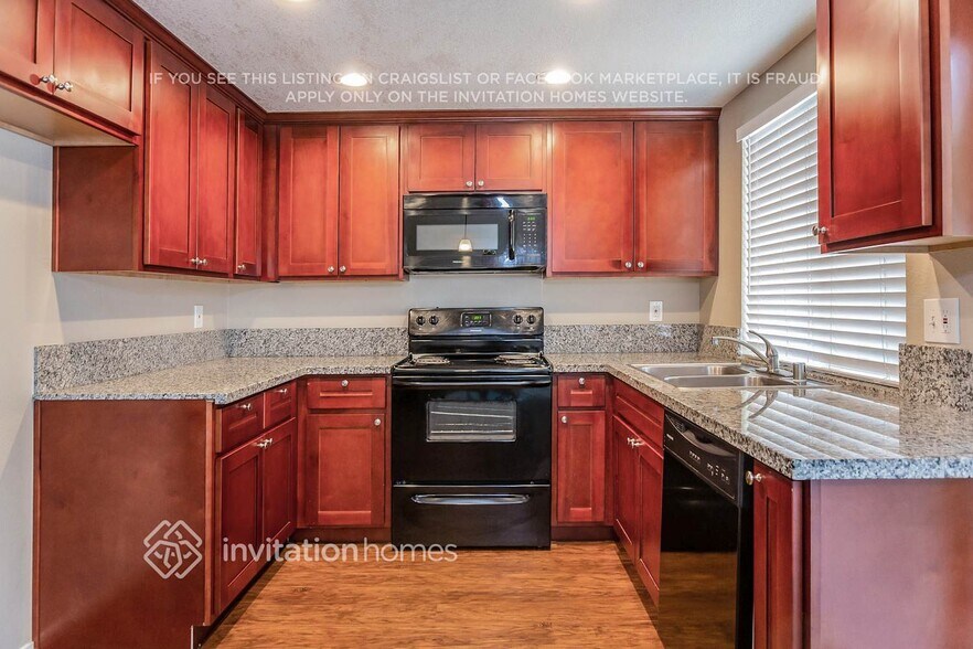 Building Photo - 7101 Koropp Ct