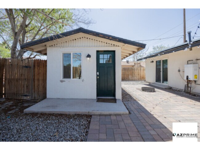Building Photo - Discover the Epitome of Modern Living in t...