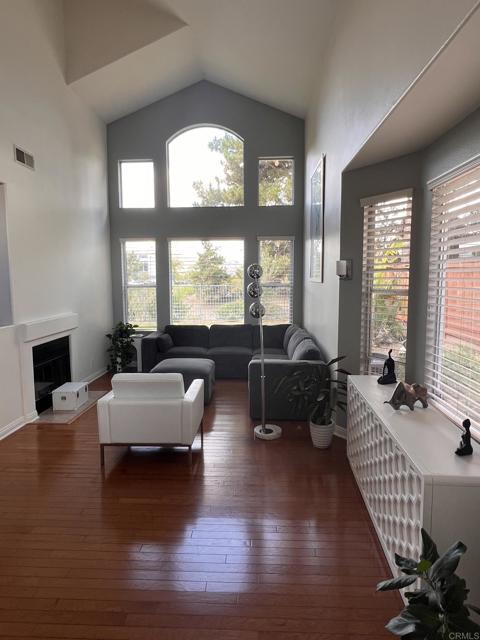 Building Photo - 2457 La Costa Ave