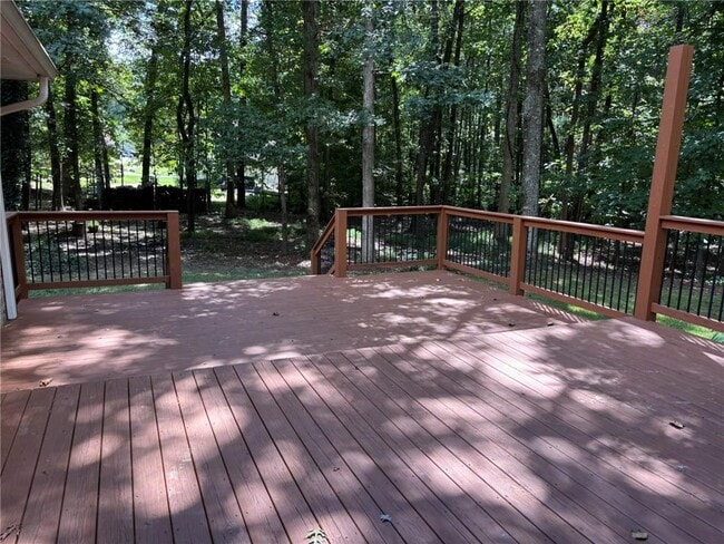 Building Photo - 674 Clarke Trail
