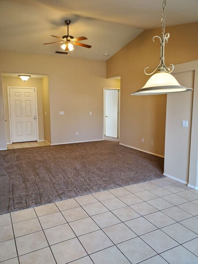 Building Photo - COMING SOON! 3 bedroom &2 bathroom House in Avondale!