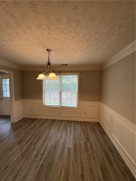 Building Photo - 1221 Oak Knoll Ct
