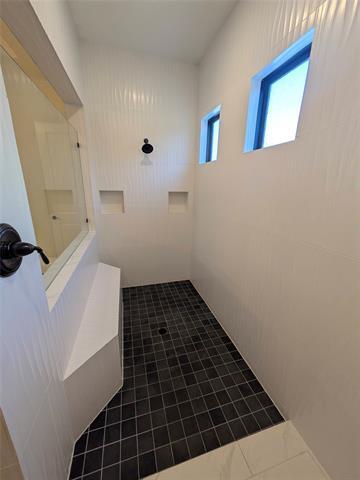 Building Photo - 913 Jamestown Ln