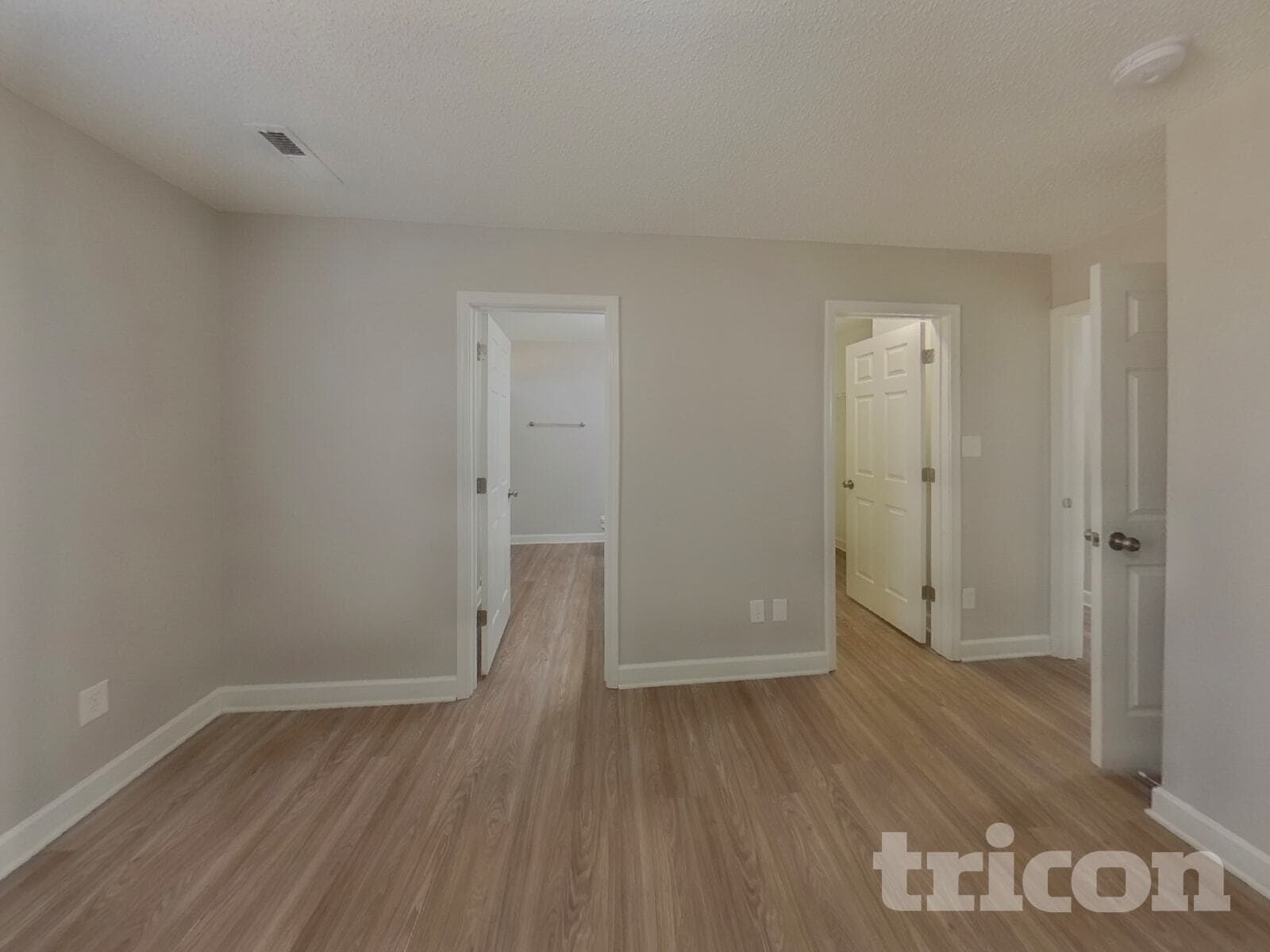 Building Photo - 428 Glencroft Dr