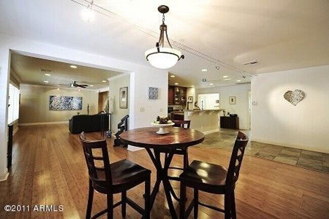 Building Photo - 4-bedroom Arcadia District