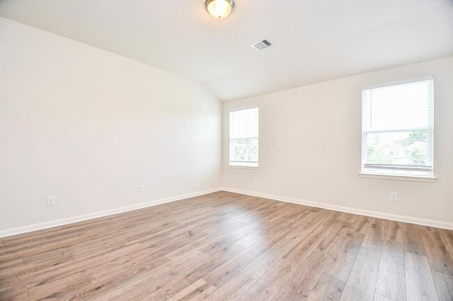 Building Photo - 10909 Panther Ct