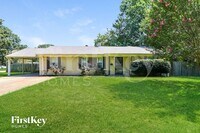 Building Photo - 1586 Marcia Rd