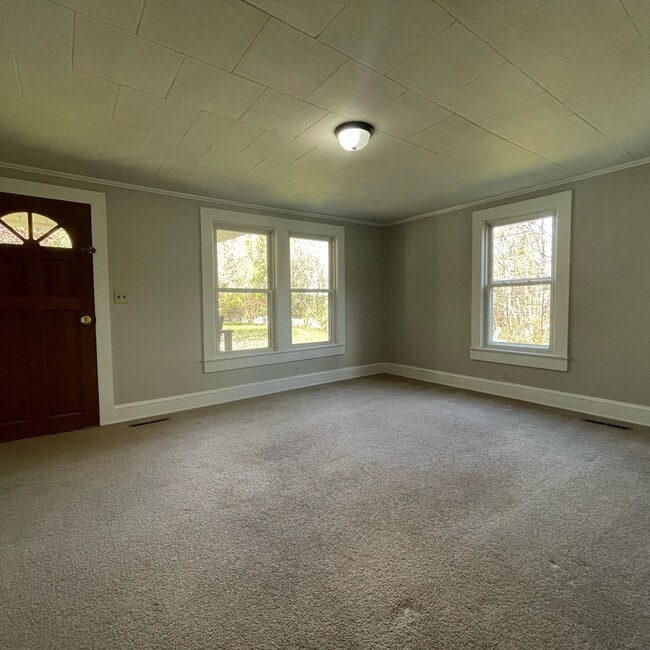 Building Photo - 4871 Ponderosa Rd