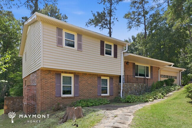 Building Photo - Inviting 4-Bedroom Home with 2-Car Garage