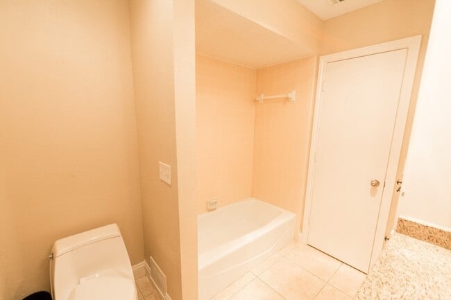 Building Photo - 14816 Sopras Cir