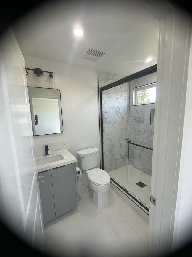 Building Photo - Reddy Gardena Properties