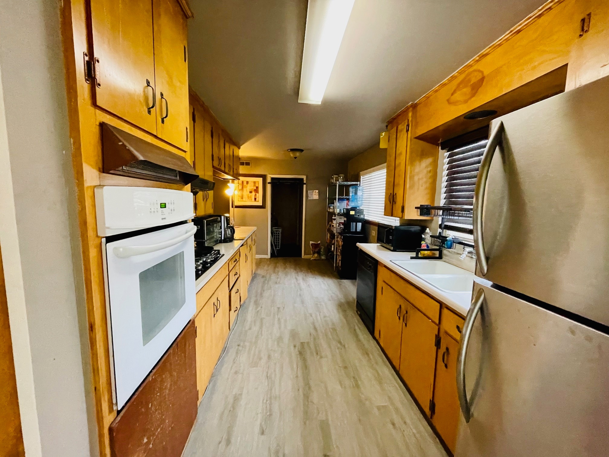 Building Photo - 1121 W Churchill St