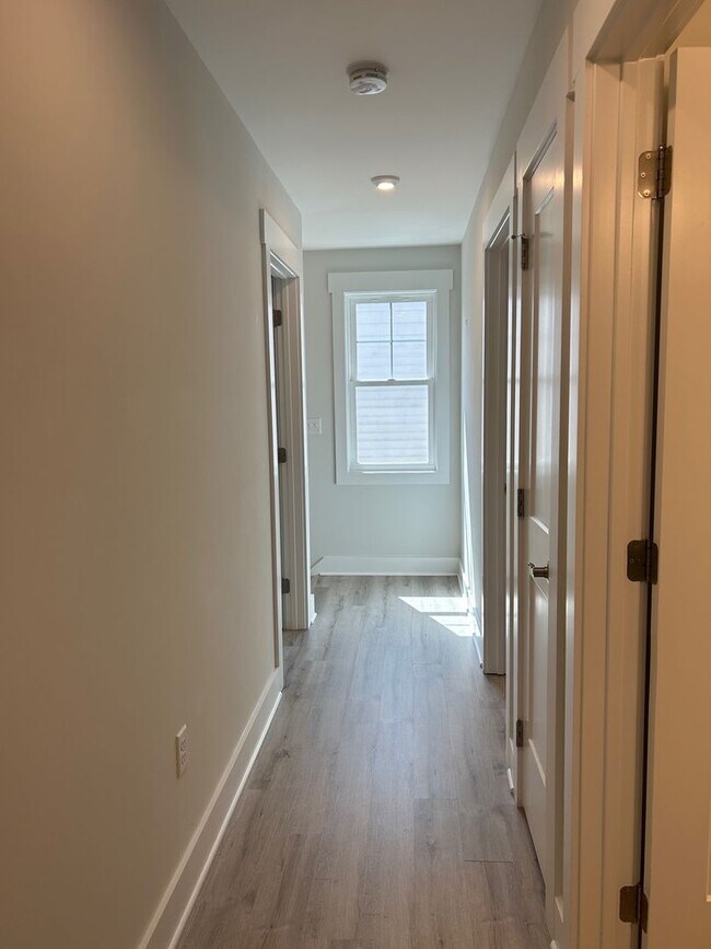 Building Photo - West AVL - 3/2 Contemporary Build Ready Now!