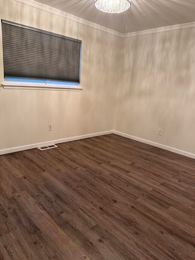 Building Photo - 17422 Keppen Ave