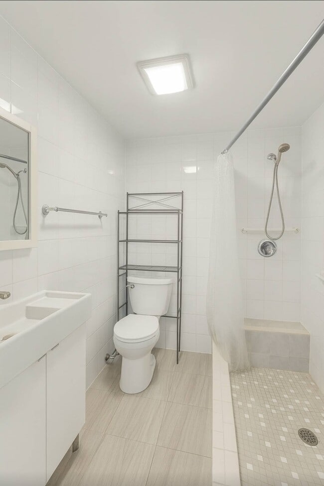 Building Photo - 8540 SW 16th St