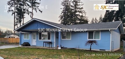 Building Photo - Four bedroom one bath rambler for rent in ...