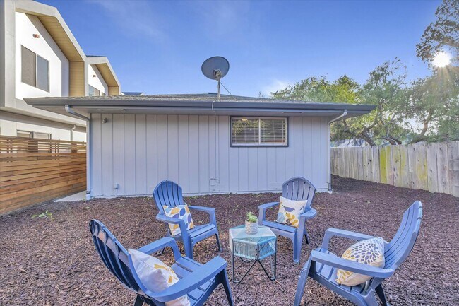 Building Photo - 103-119 Darlington Lane