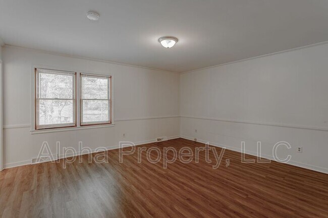 Building Photo - 106 Steeplechase Ct