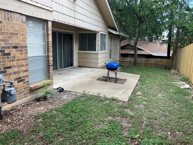 Building Photo - 8111 Ceberry Dr