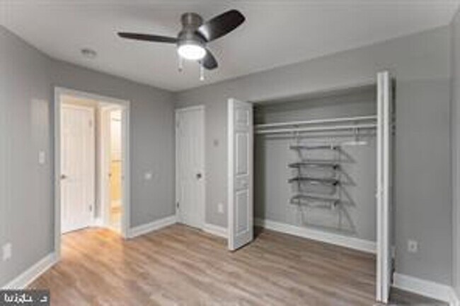 Building Photo - 1611-A Carriage House Terrace