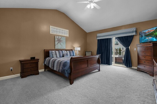 Building Photo - 5464 Sandy Dr