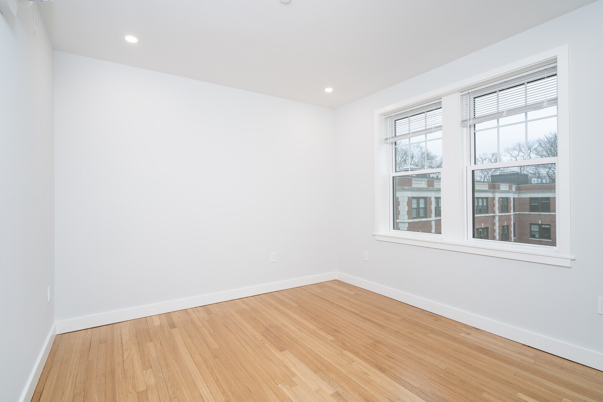 Building Photo - 17 Forest St