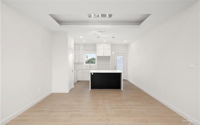 Building Photo - 1816 N Yellowwood St