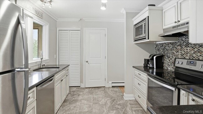 Building Photo - 3 Robins Nest Ln