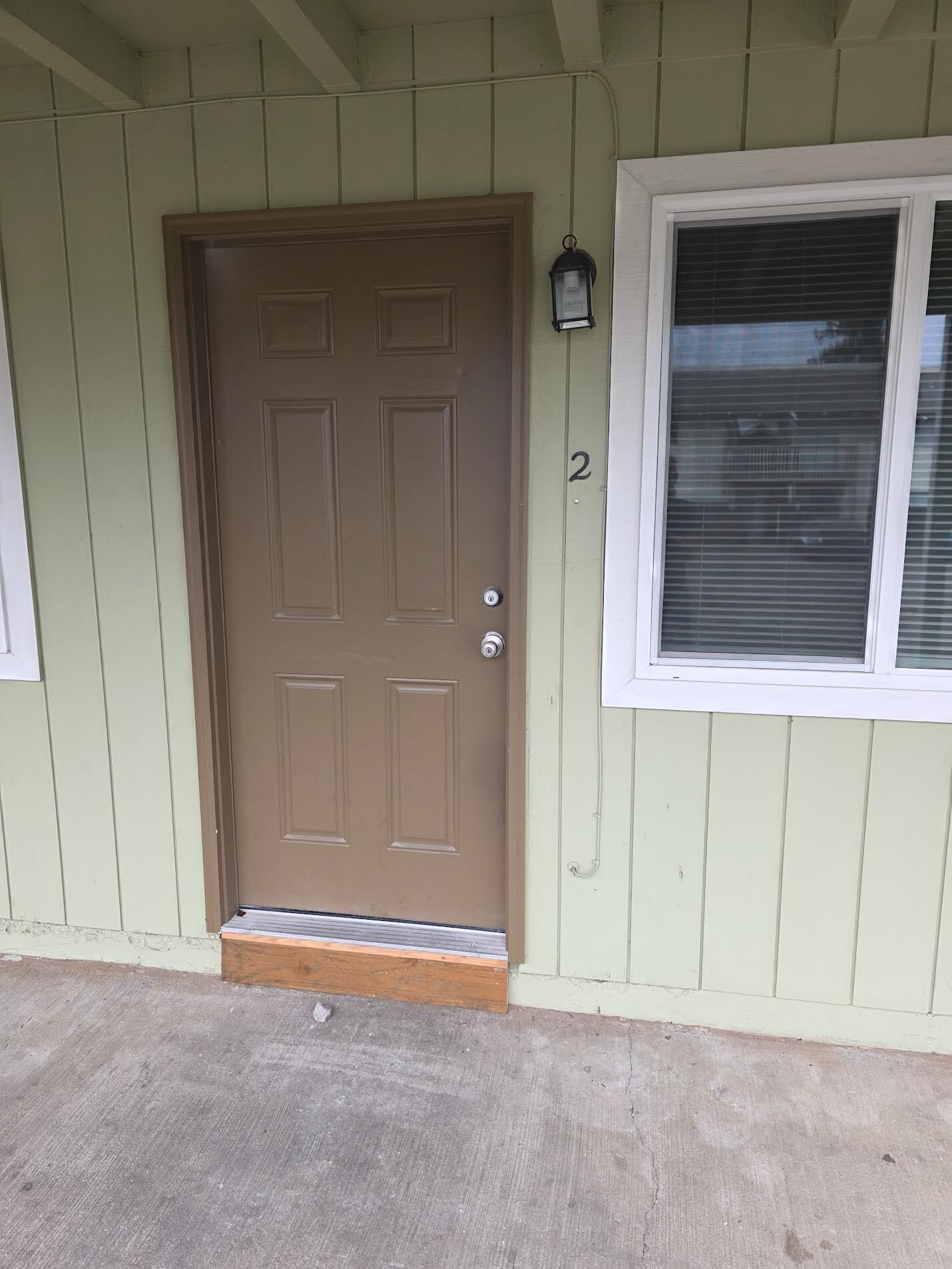 Building Photo - 300 Whitesell Ave W