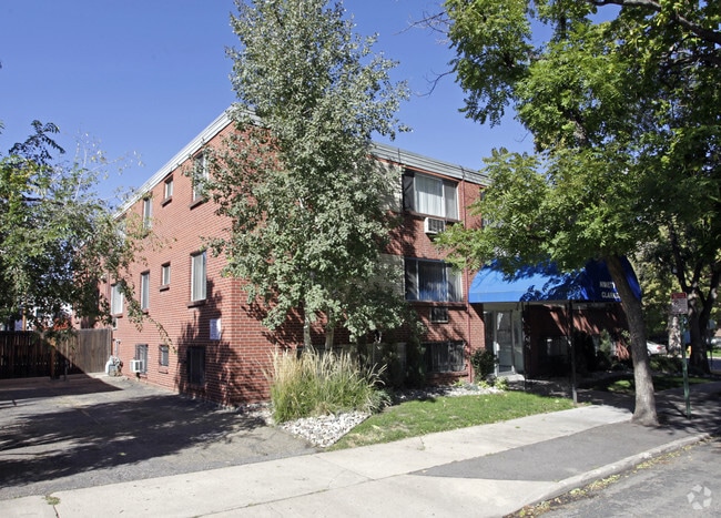 Building Photo - 95 Clarkson St